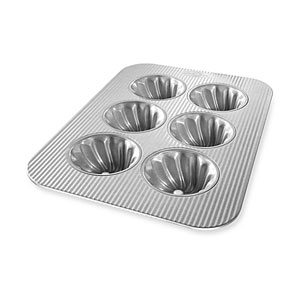 12 cup fluted cake pan