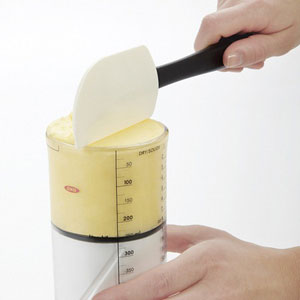plunger measuring cup by kitchenaid